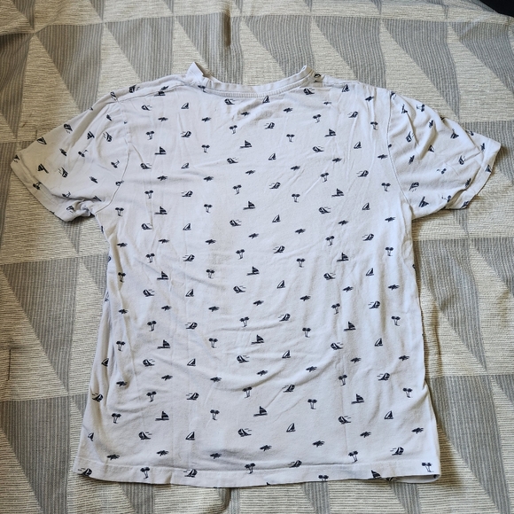 PD&C T-shirt - Picture 3 of 3